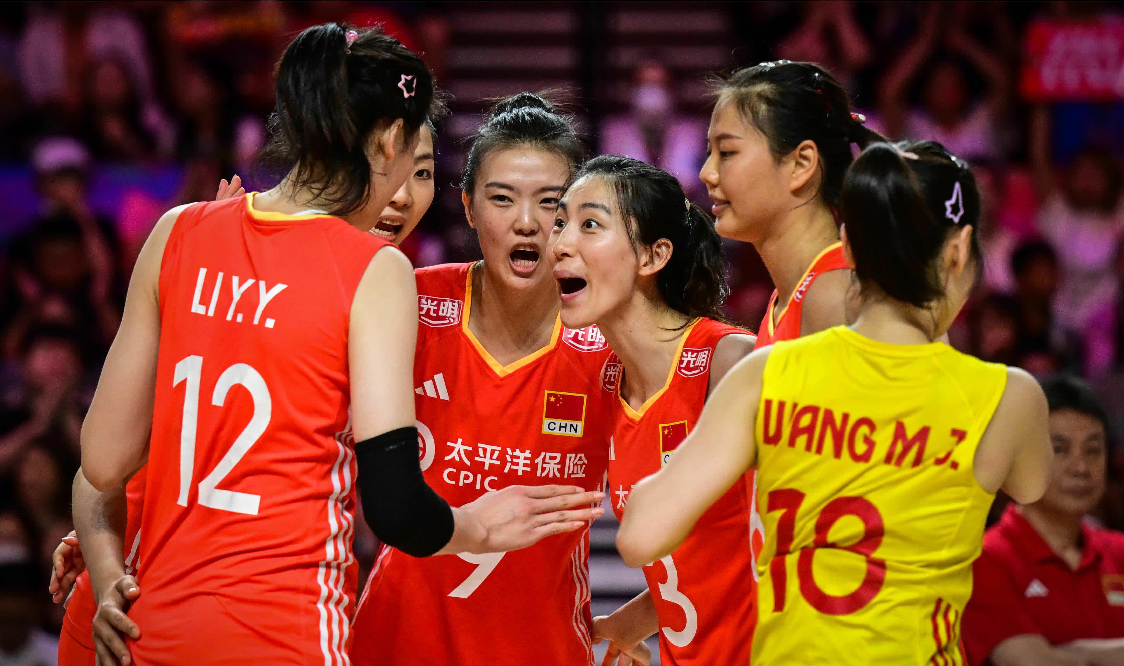 中国女排关键时刻救险，海港力保胜局拿下系列赛